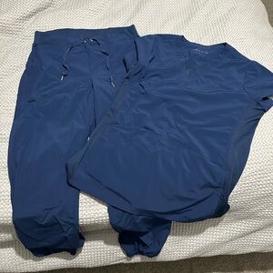 Scrubletics scrub set